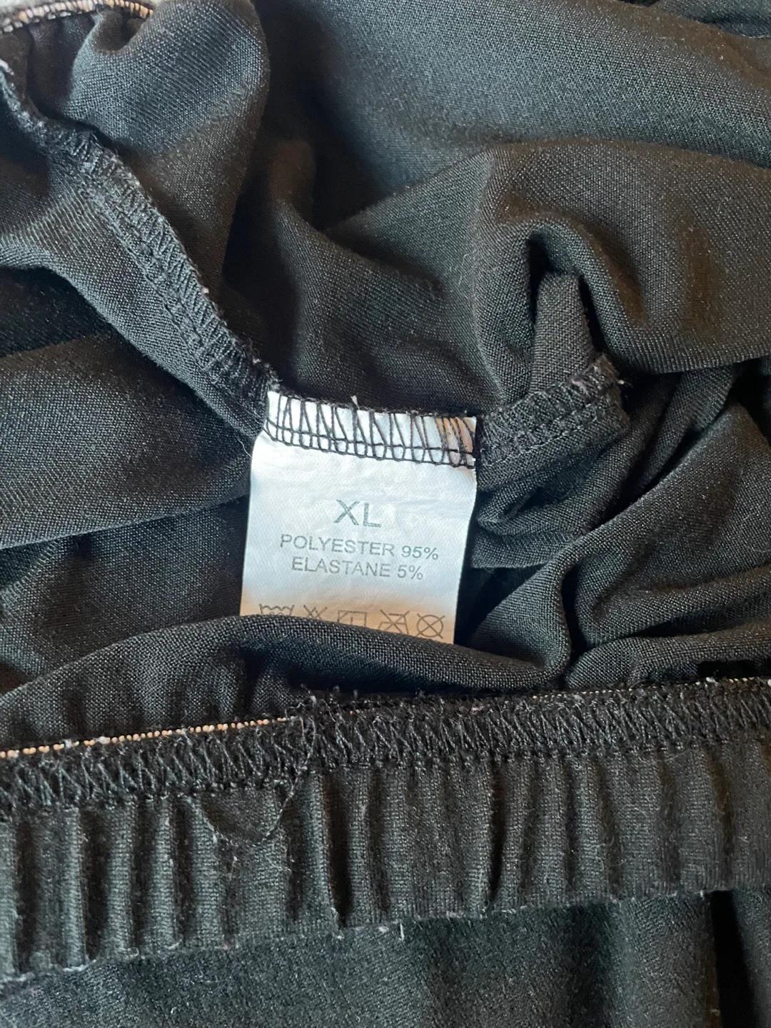 Black Leggings - Size XL image indicator(4)