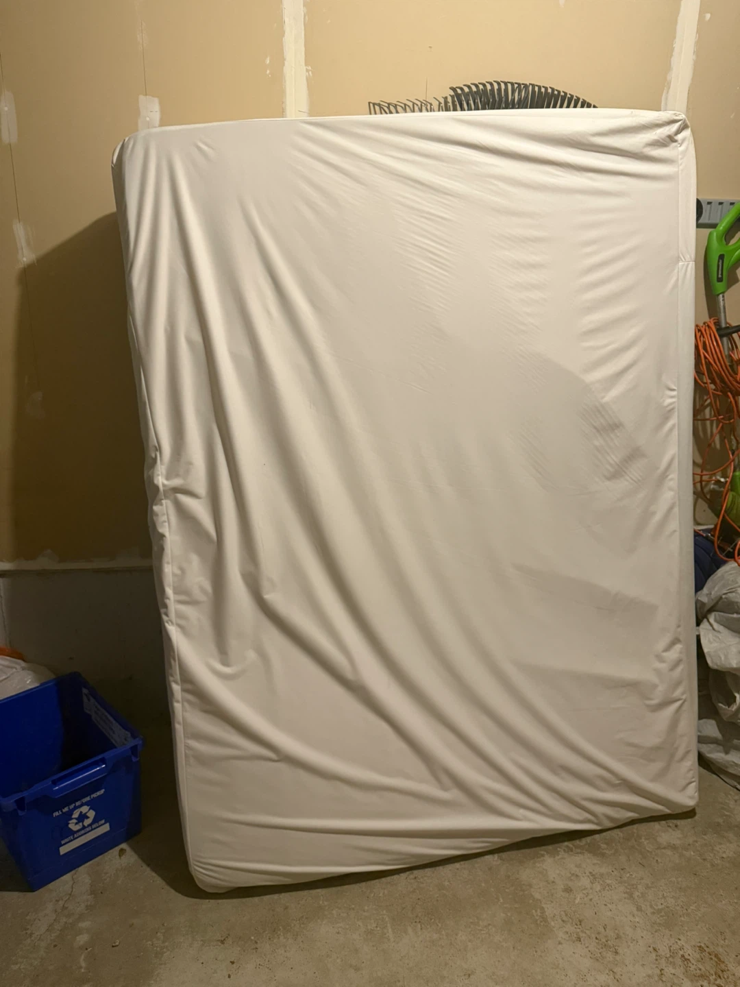 12-Inch Queen Size Mattress – With Washable Cover - photo 5