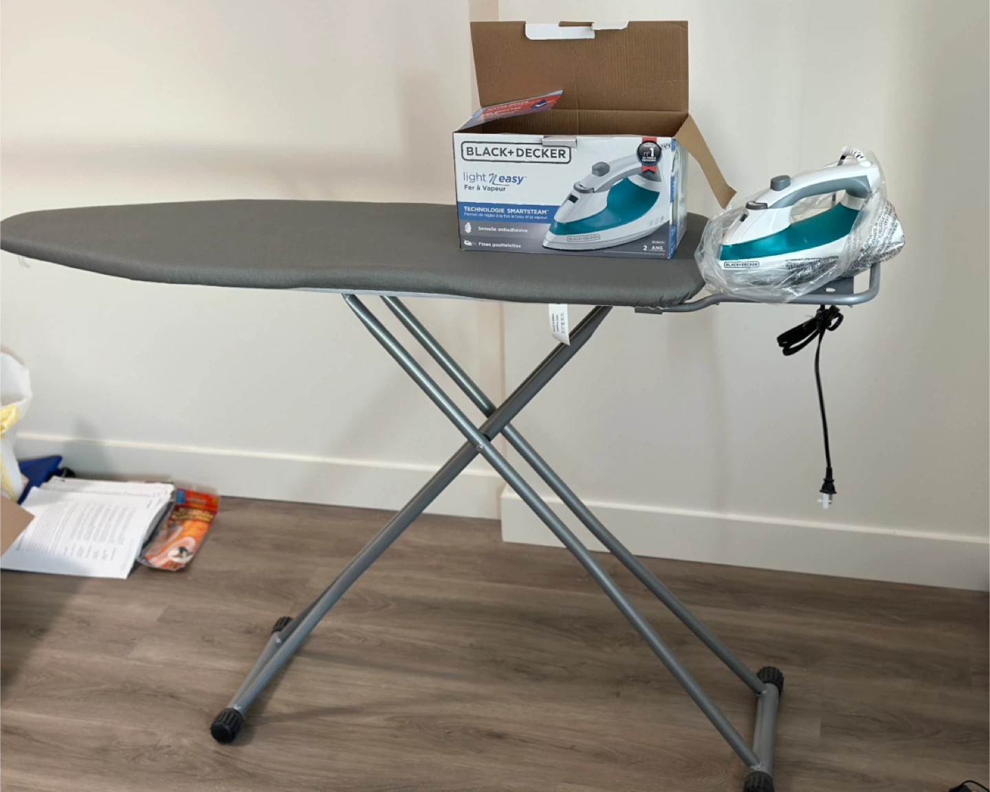 Ironing Board + Free Brand New Black+Decker Iron - photo 5