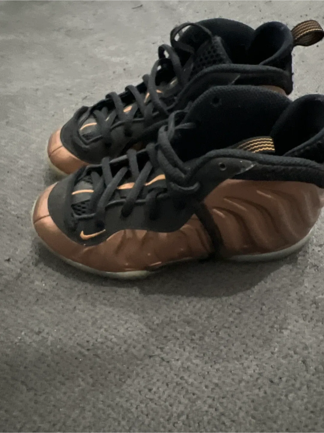 Nike Foamposite One Copper Black Size 13C image indicator(3)
