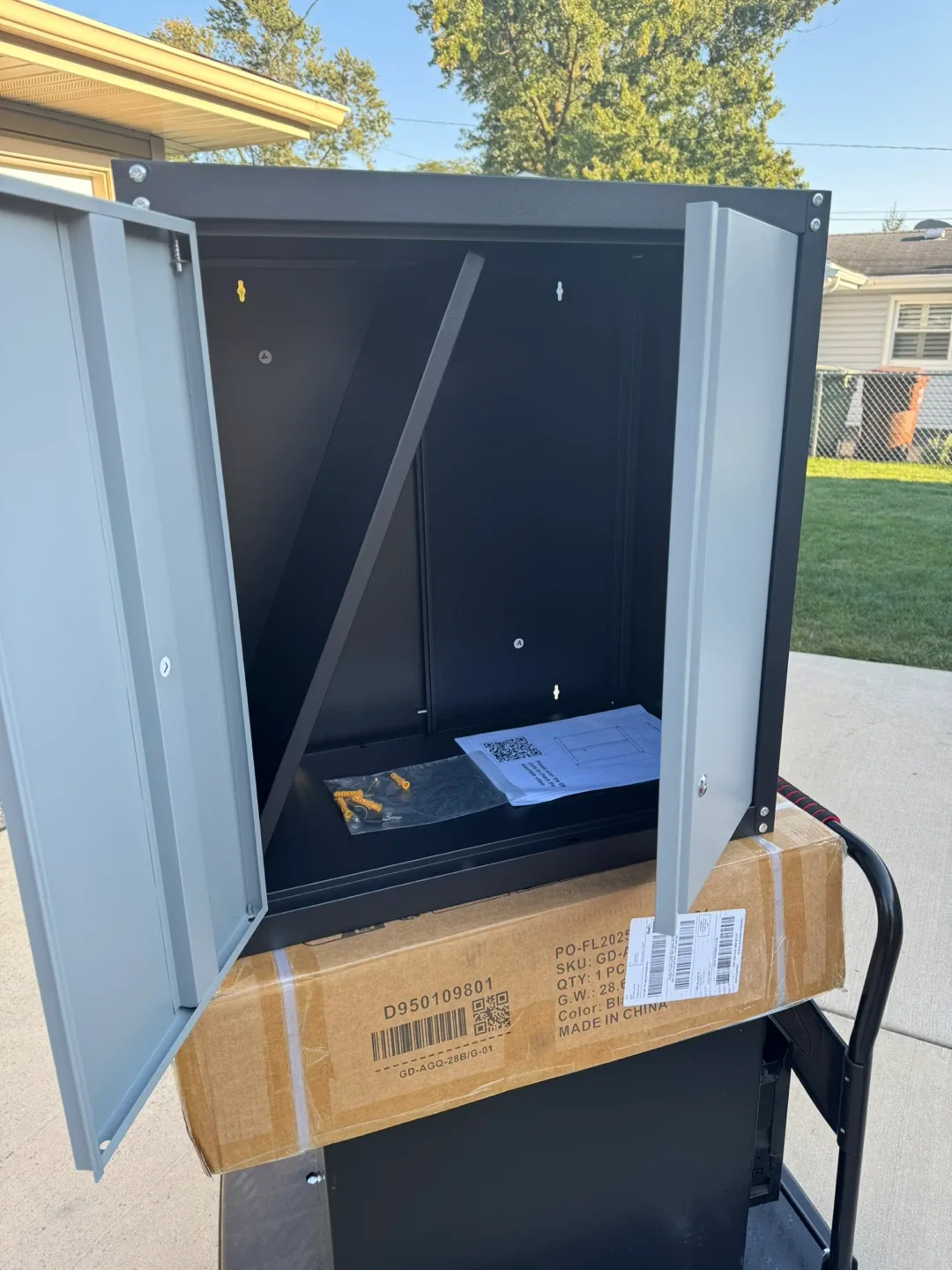 New Metal Wall Mounted Garage Cabinet