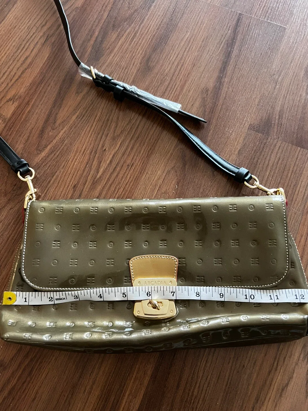 BNWT Arcadia Leather Olive Green Shoulder Bag image indicator(4)