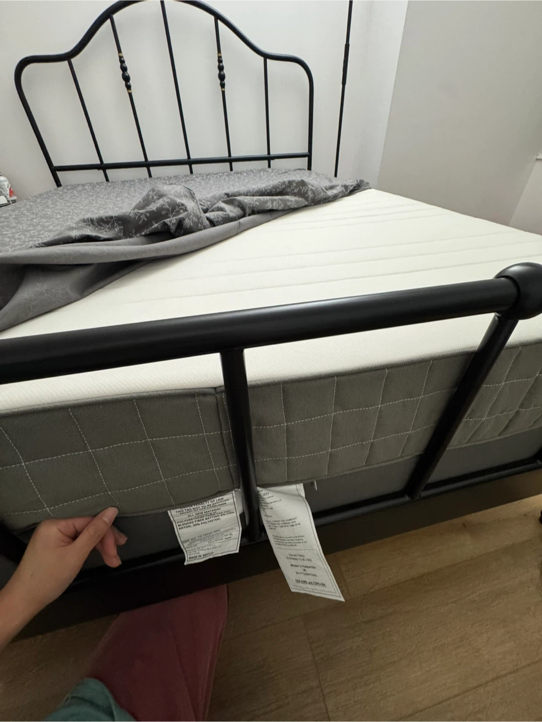 IKEA Morgedal Queen Mattress - photo 4