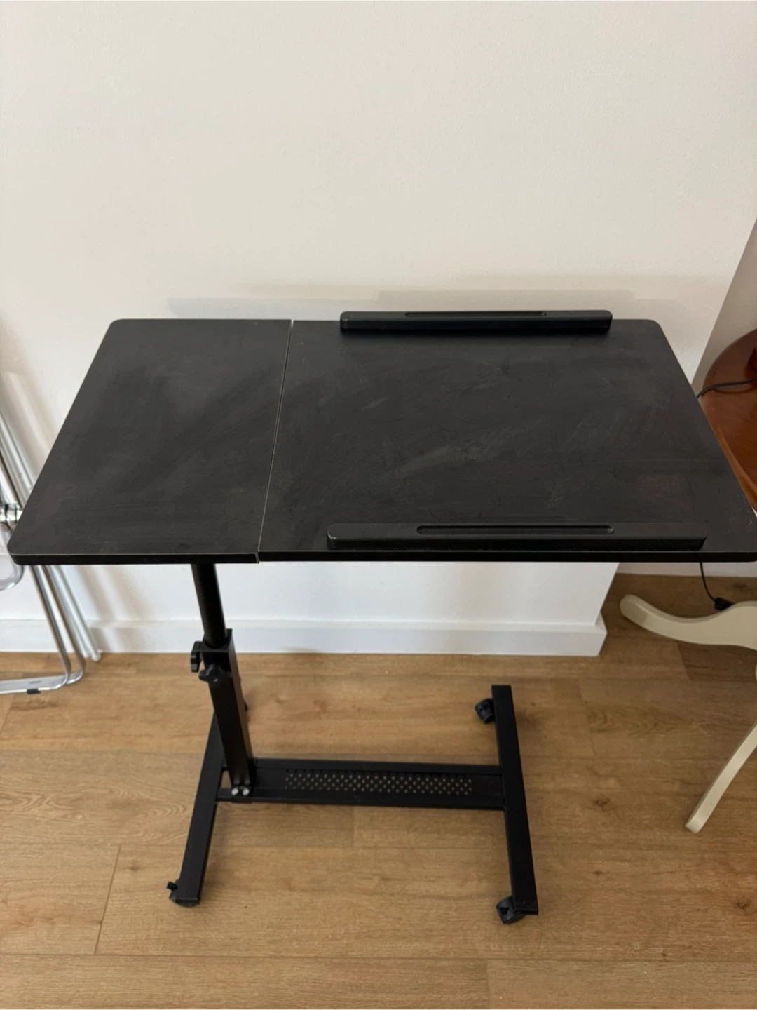 IHHIZLTT Overbed Table - Adjustable Rolling Laptop Desk - photo 5