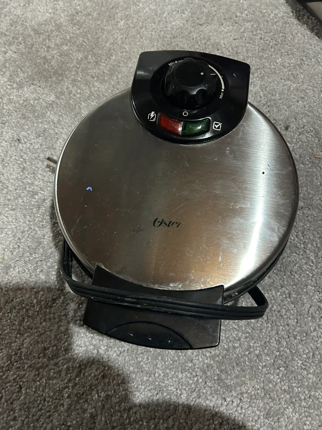 Oster Waffle Maker image indicator(2)