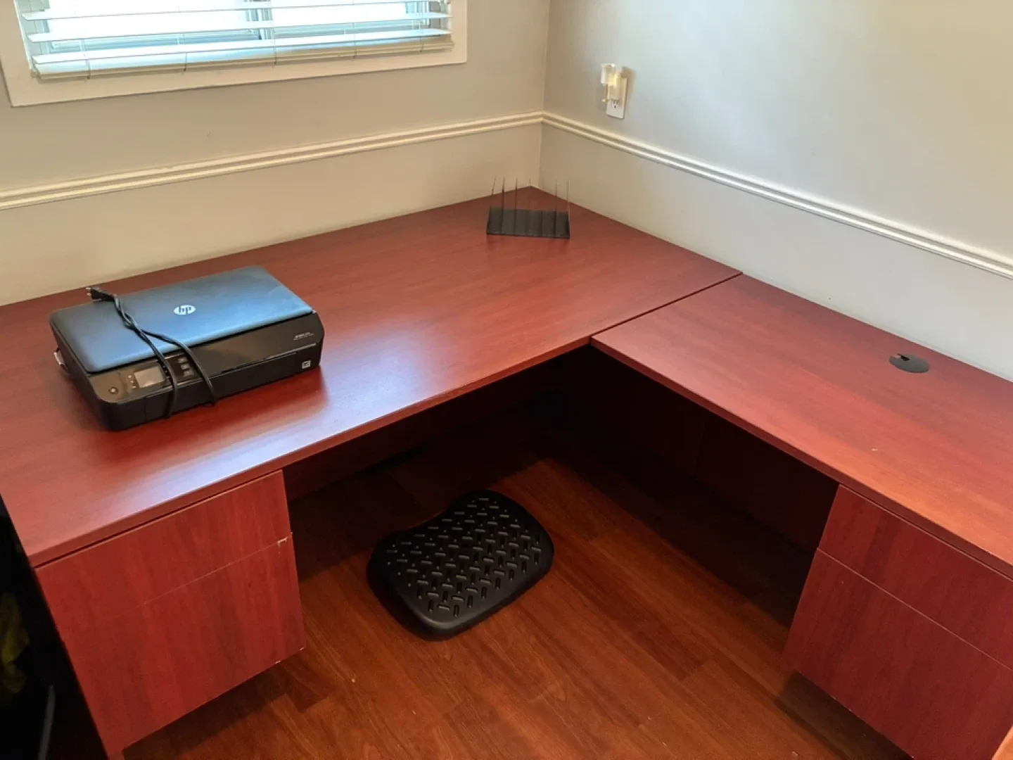 L-Shaped Wooden Desk - 71" x 71" image indicator(2)