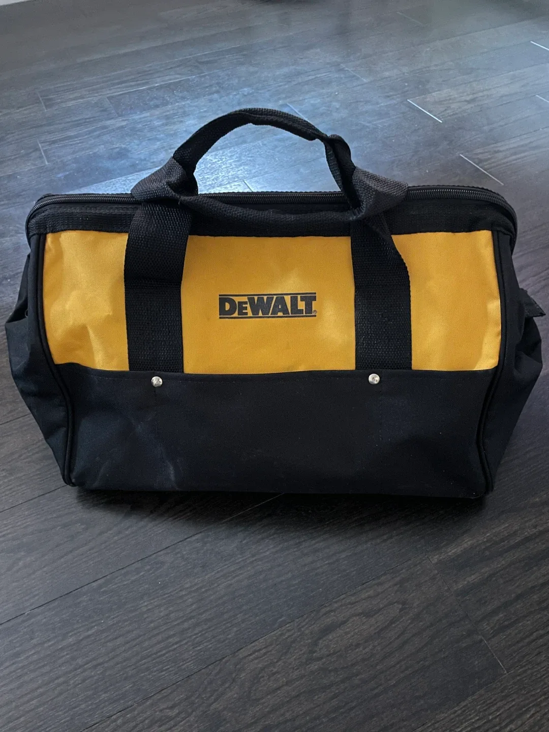 New DeWalt Tool Bag 18” thumbnail