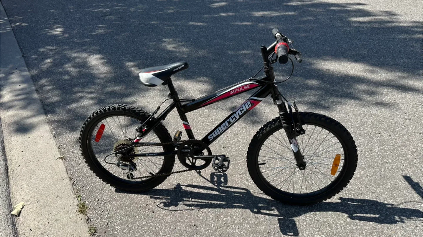 Supercycle 20” Impulse Kids Bike - Black thumbnail