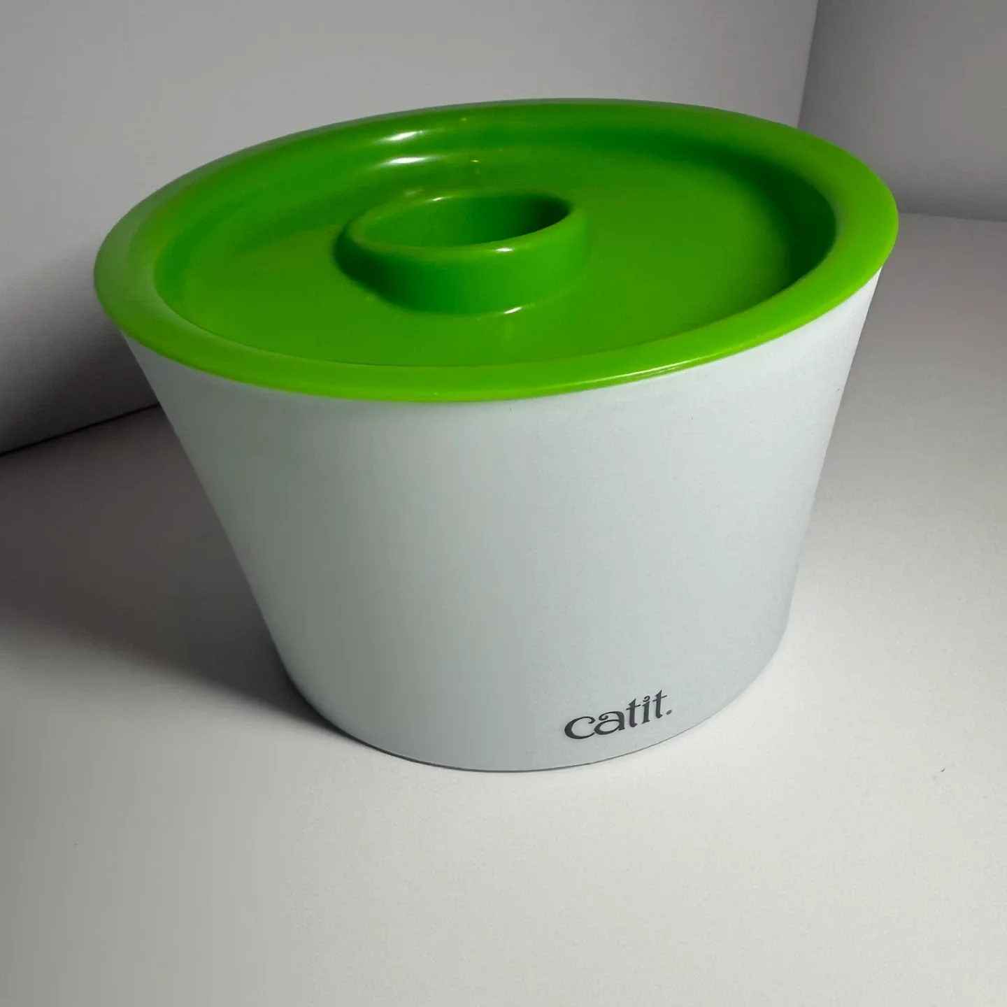 Catit White & Green Cat Feeder thumbnail