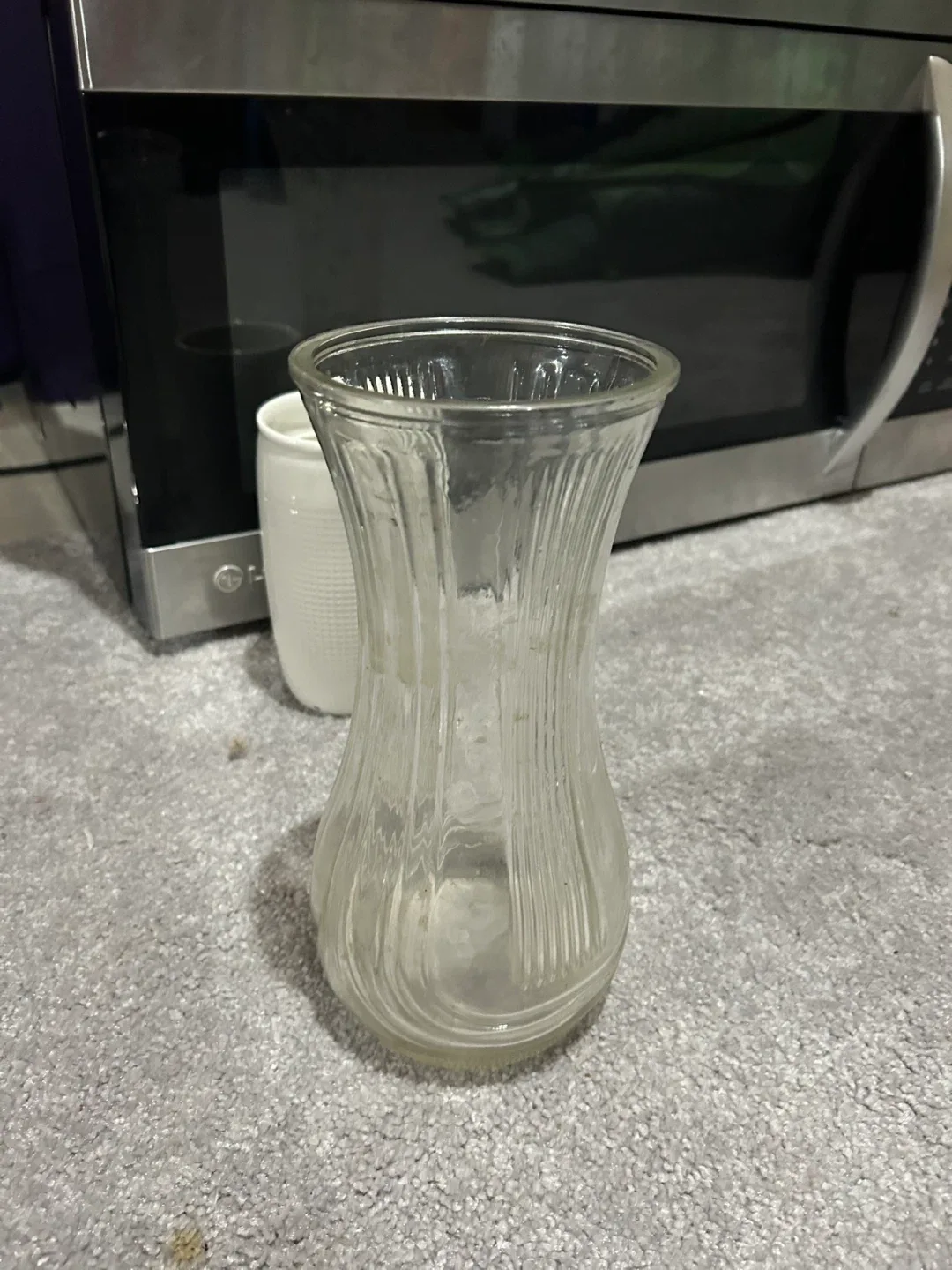 Clear Glass Vase thumbnail