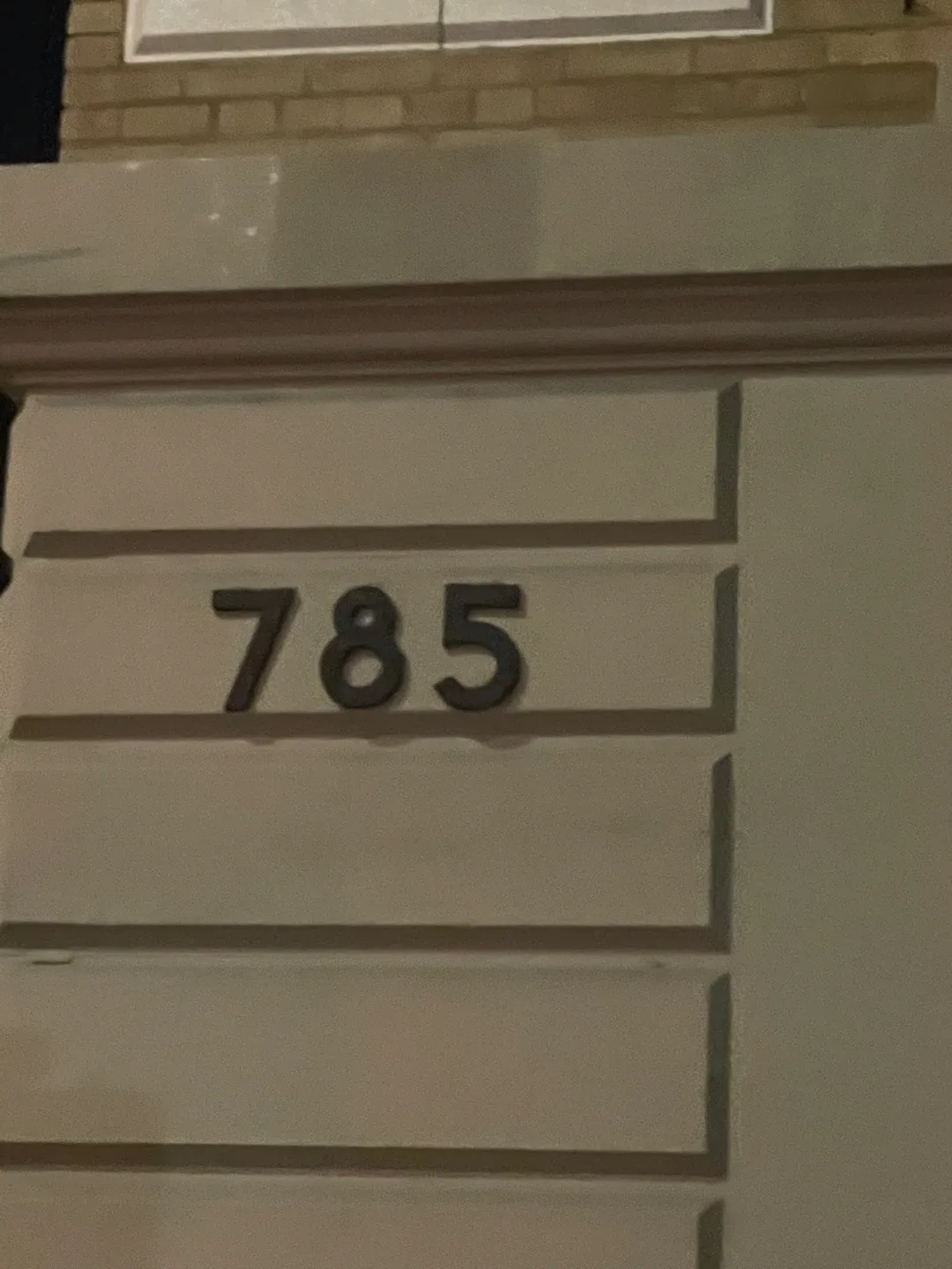 🥕 Round Wooden Table with Legs image indicator(4)