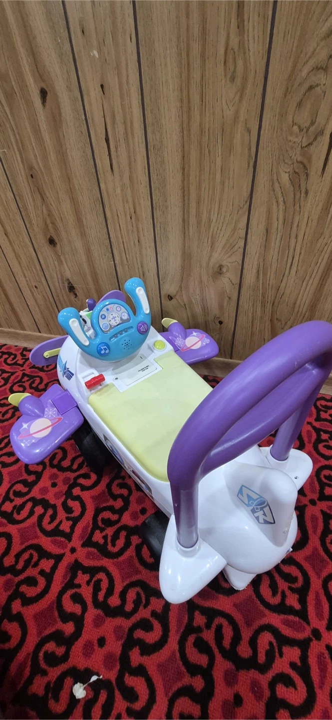 Buzz Lightyear Plane Ride-On Toy - photo 3