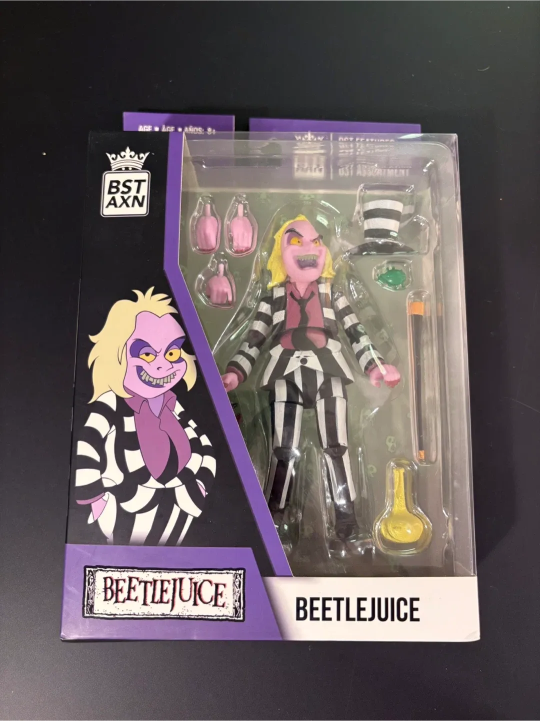 Beetlejuice BST AXN Action Figure thumbnail