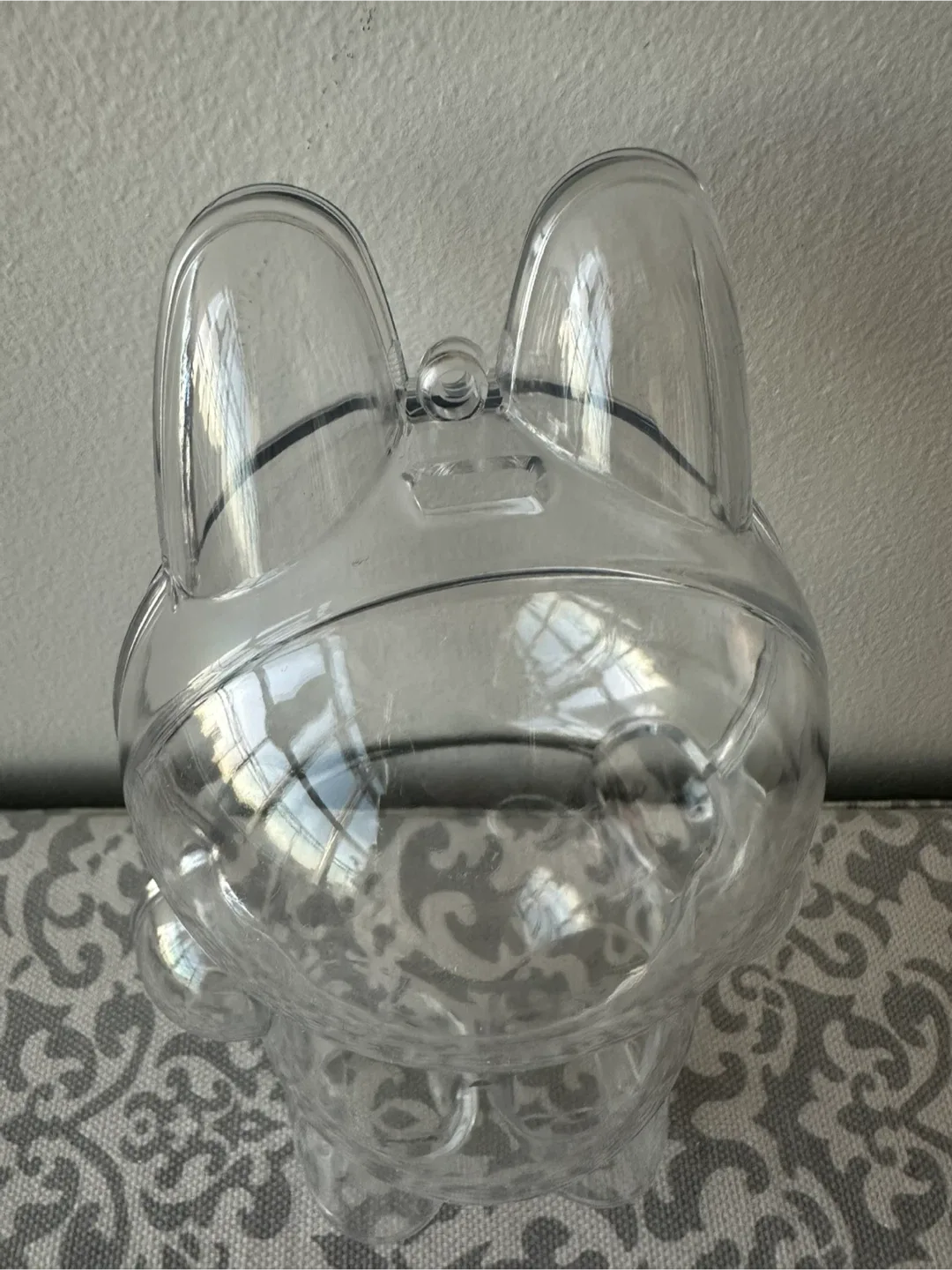 Labubu Standing Case image indicator(3)