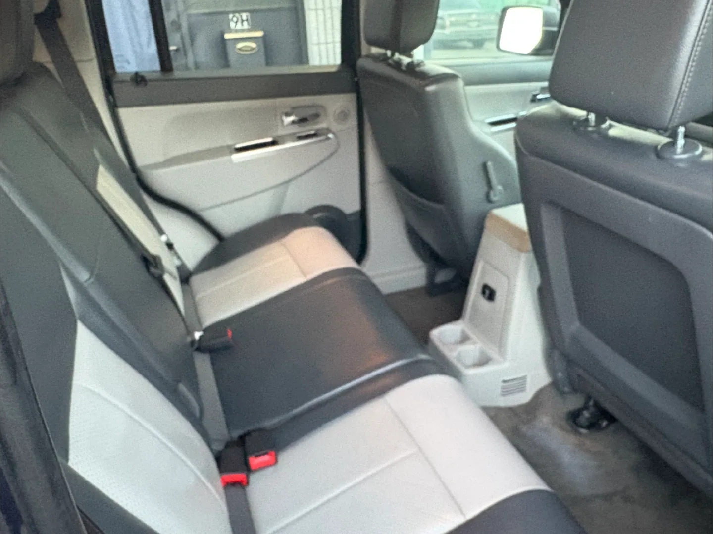 👌 2008 jeep liberty  $3300 image indicator(9)