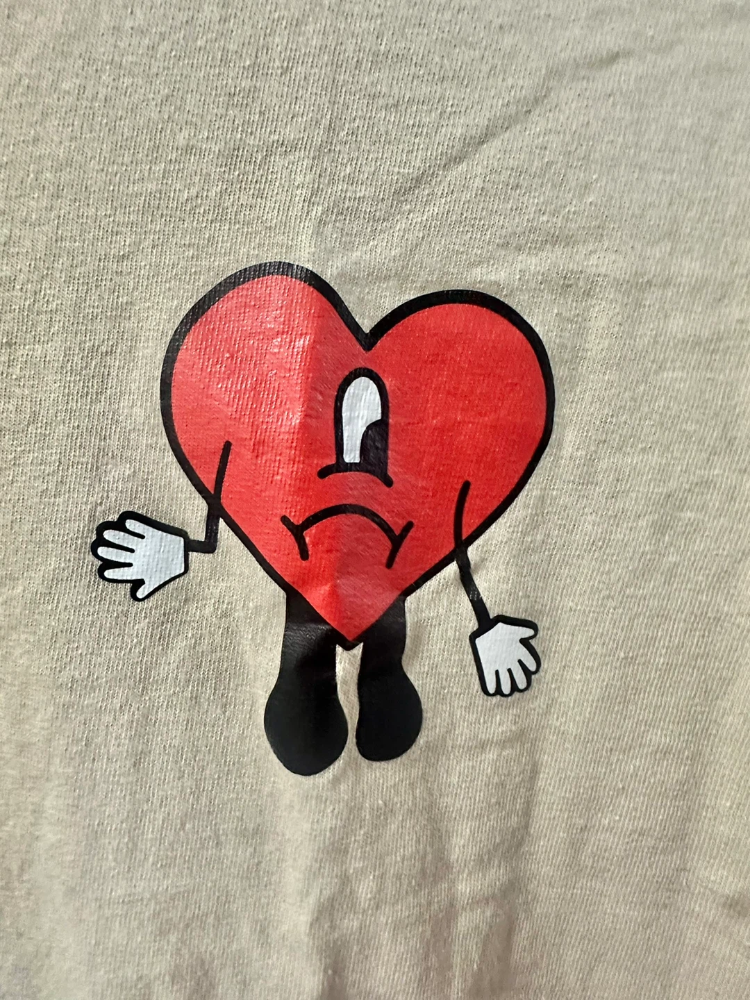 Bad Bunny Heart Un Verano Sin Ti T-Shirt - L - photo 2