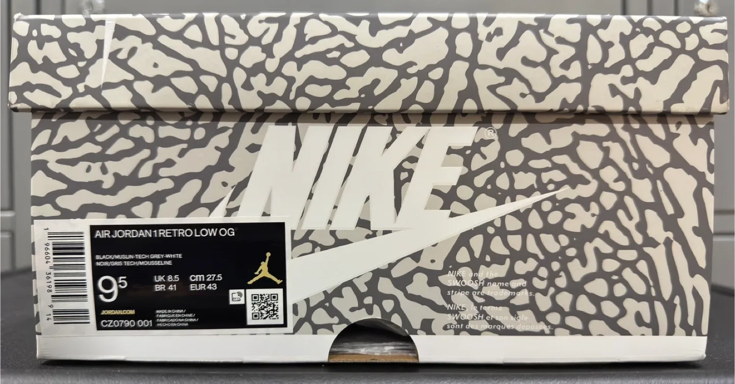 Jordan 1 Low OG Black Cement  - Men’s Size 9.5 image indicator(9)