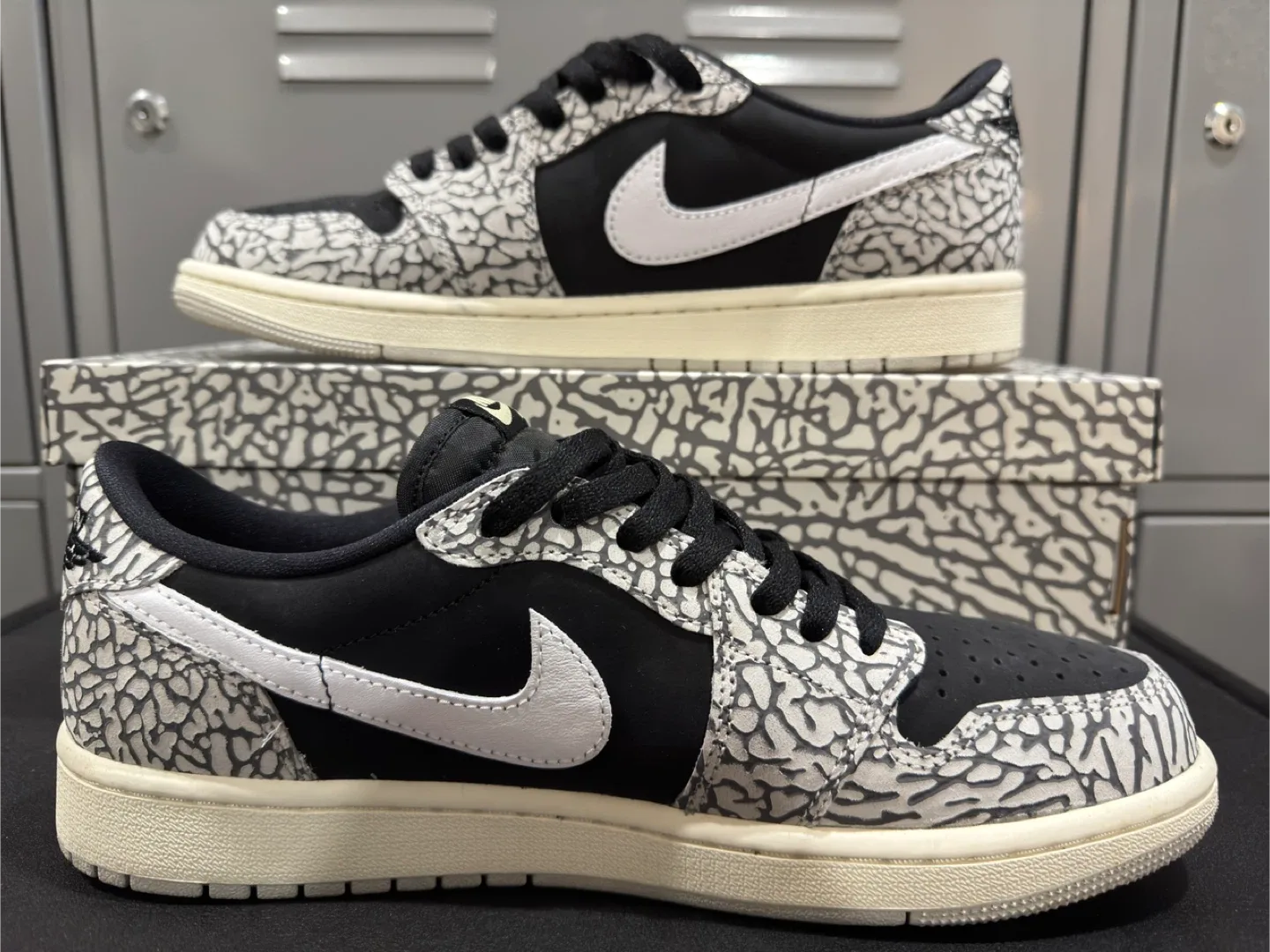 Jordan 1 Low OG Black Cement  - Men’s Size 9.5 image indicator(2)