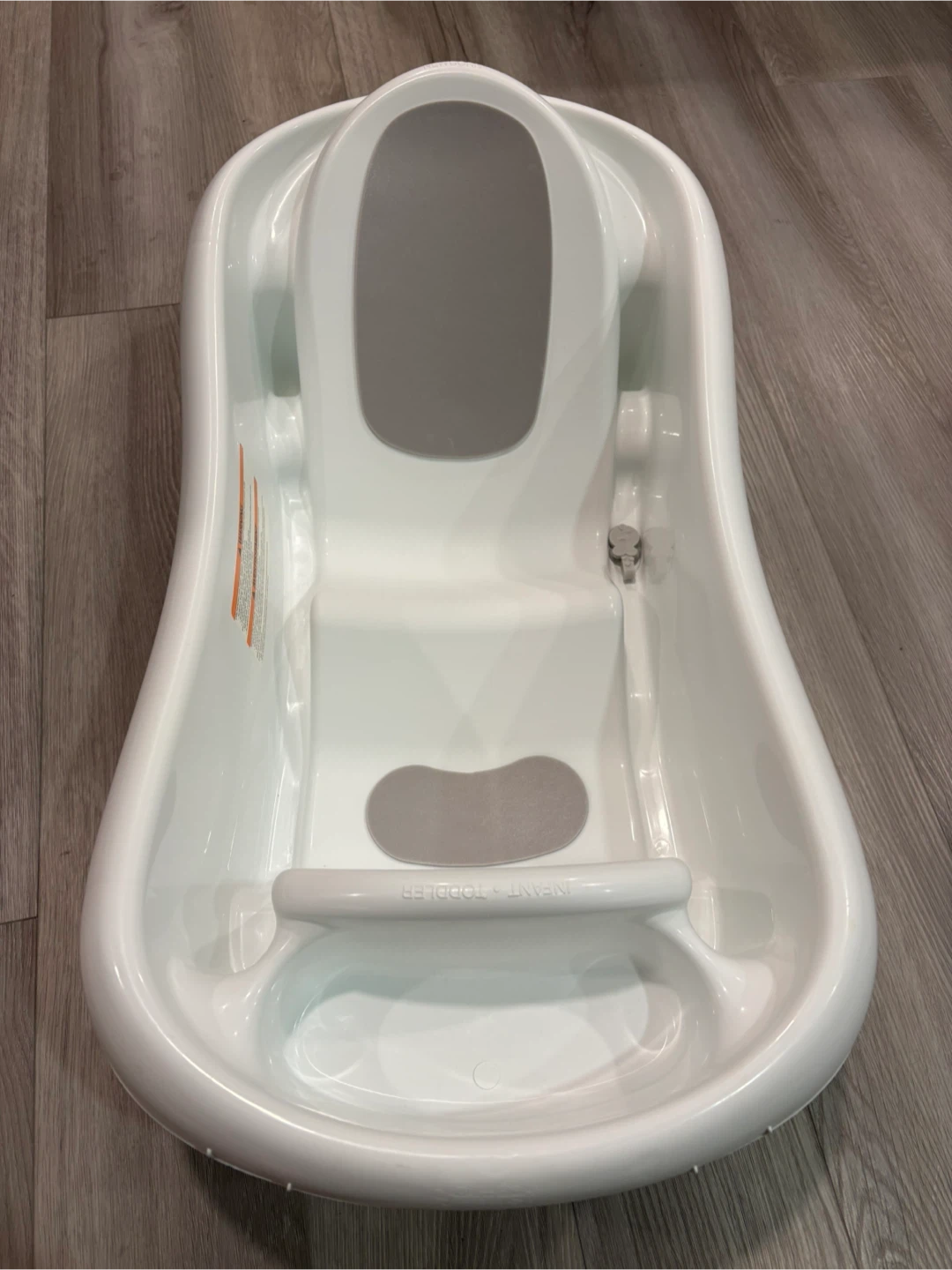 The First Years Newborn to Toddler Tub
