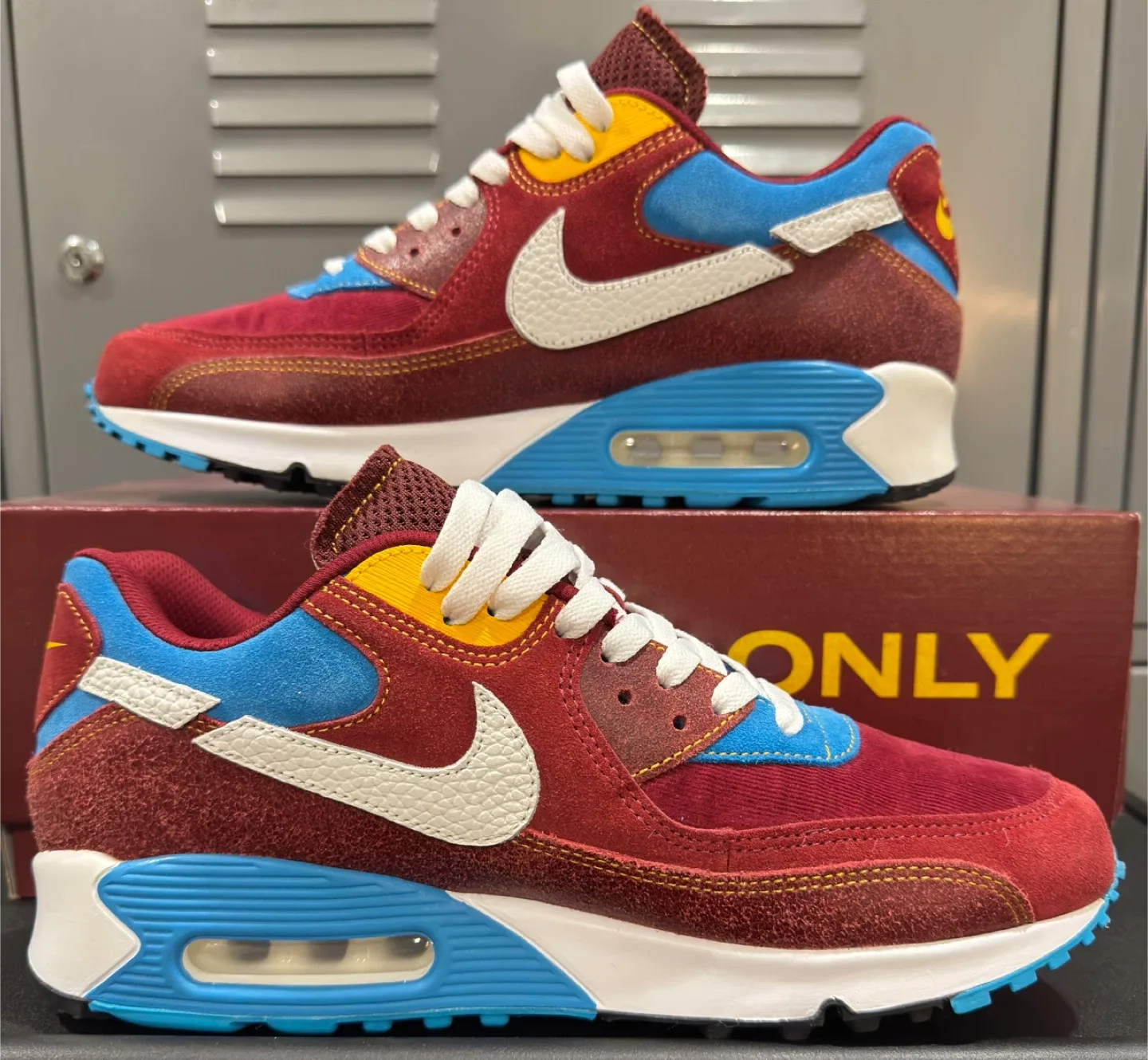 Nike Air Max 90 Custom x Sole Savy x Garrixon Studios - SS2 image indicator(2)