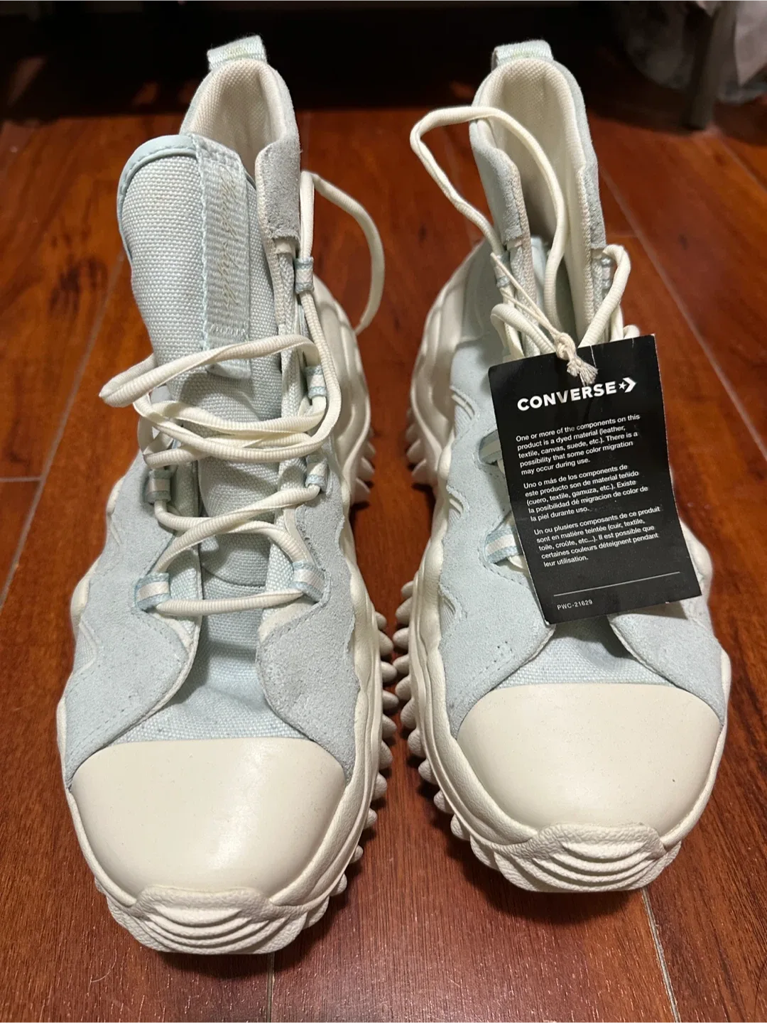 BRAND NEW - Converse Run Star Motion High Top (Size 7)