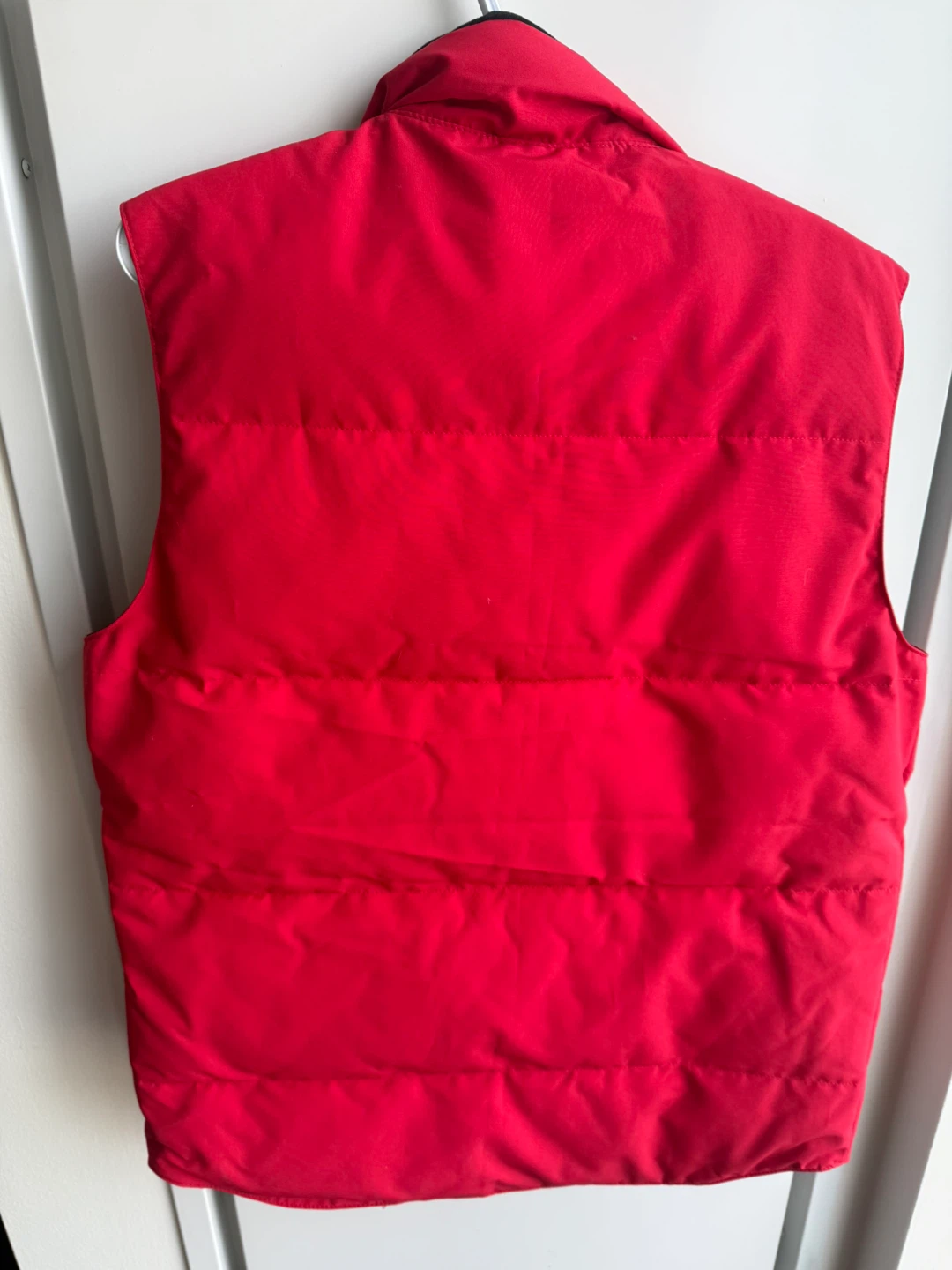 Canada Goose Freestyle Crew Vest - Red - Size M - photo 2