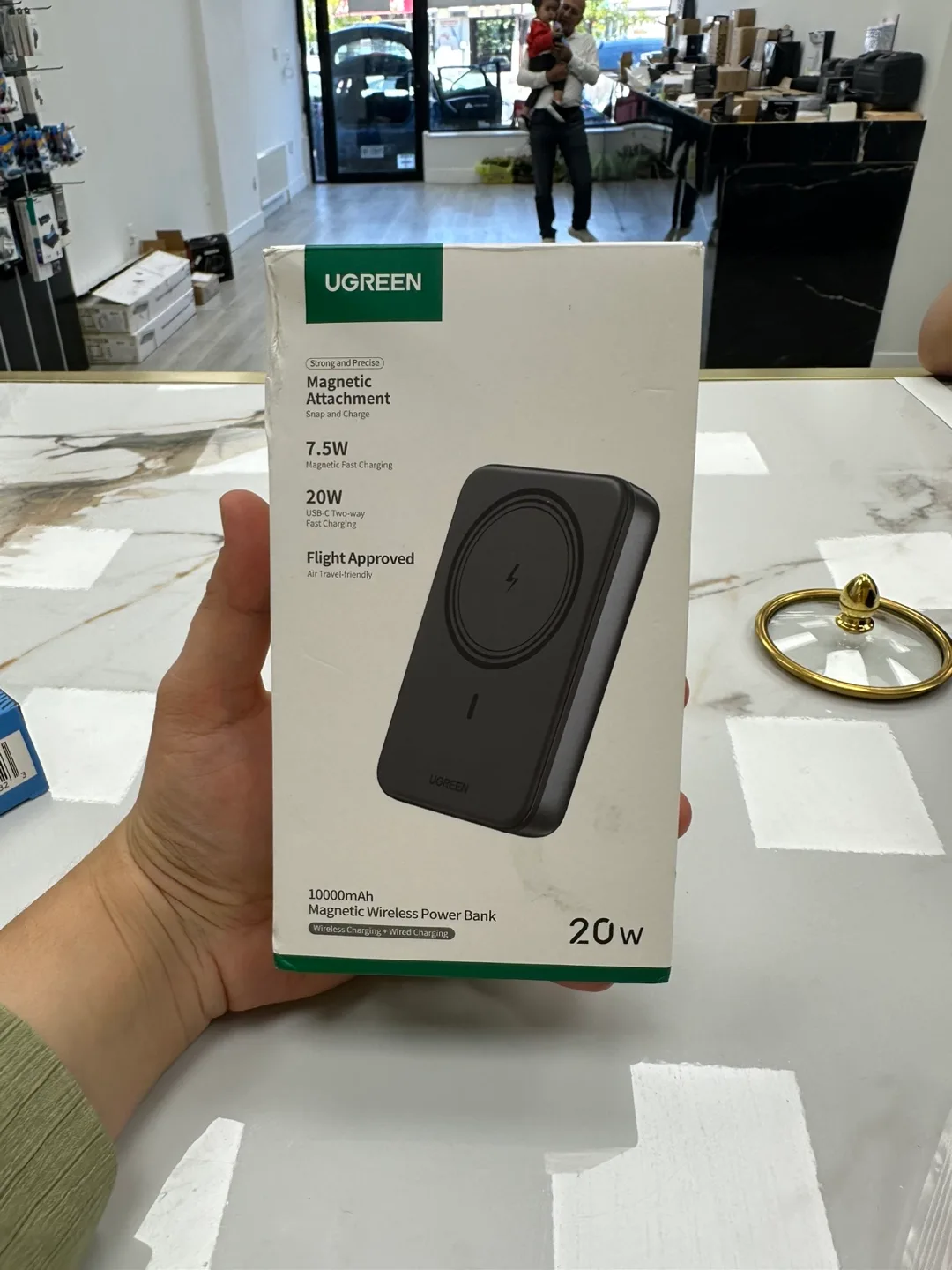 UGREEN 10000mAh Magnetic Wireless Power Bank - New! thumbnail