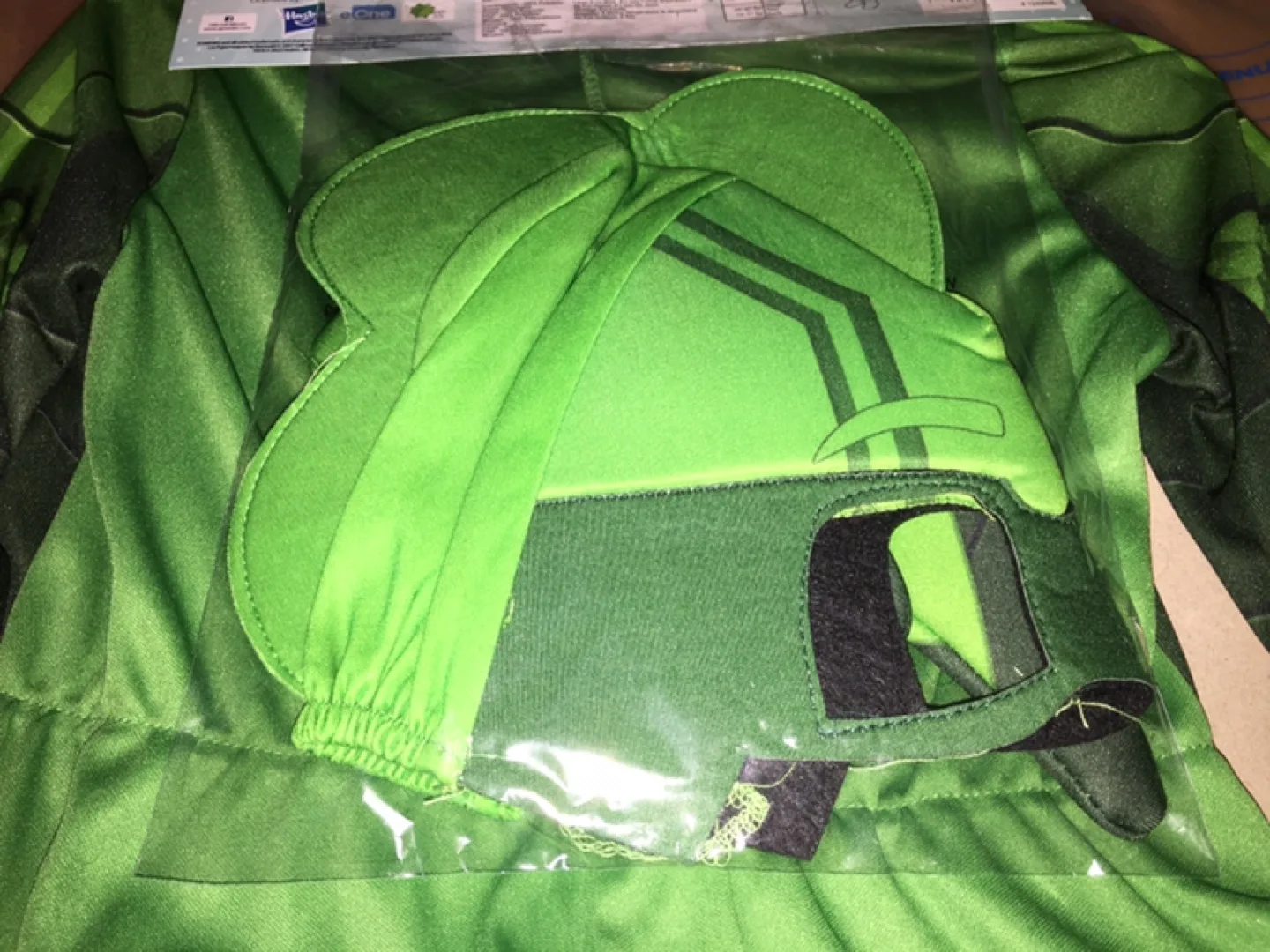 Brand New - Size L (4-6) PJ Masks Gekko Costume image indicator(4)