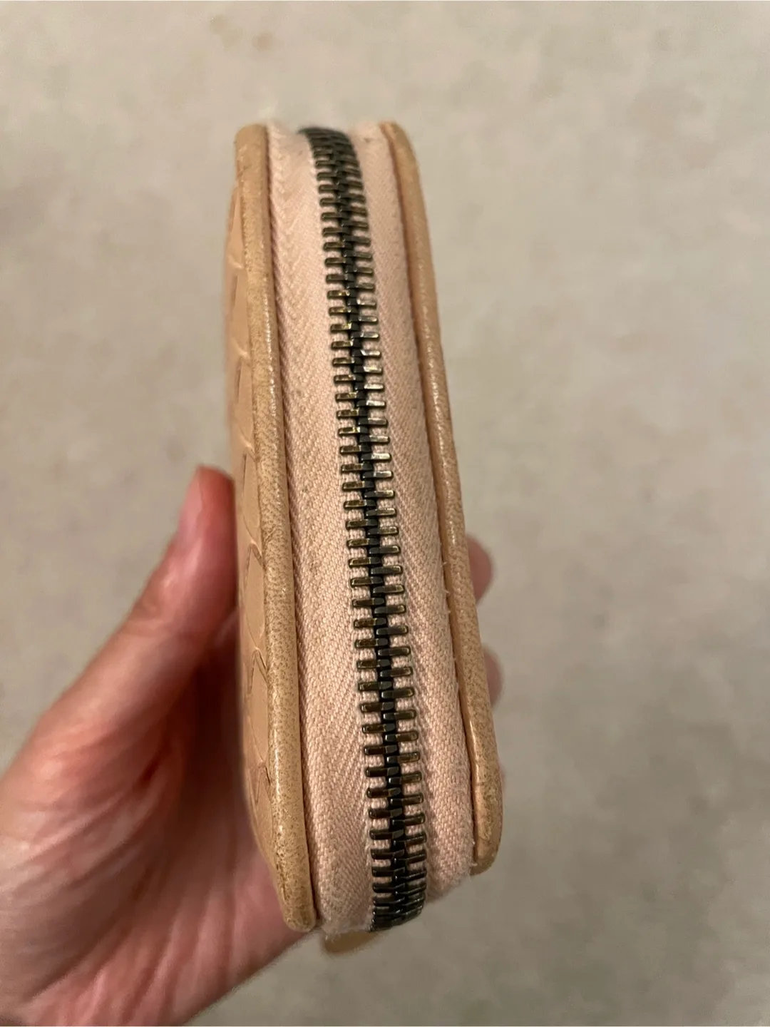 Bottega Veneta Beige Leather Wallet image indicator(3)