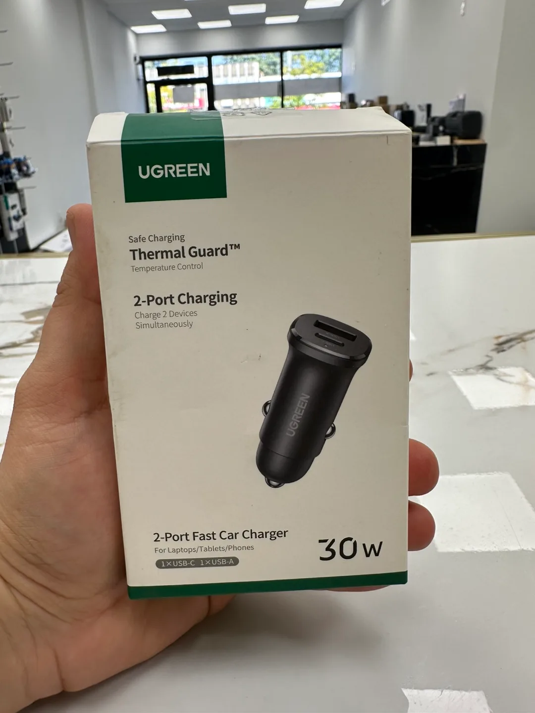 UGREEN 2-Port Fast Car Charger 30W thumbnail
