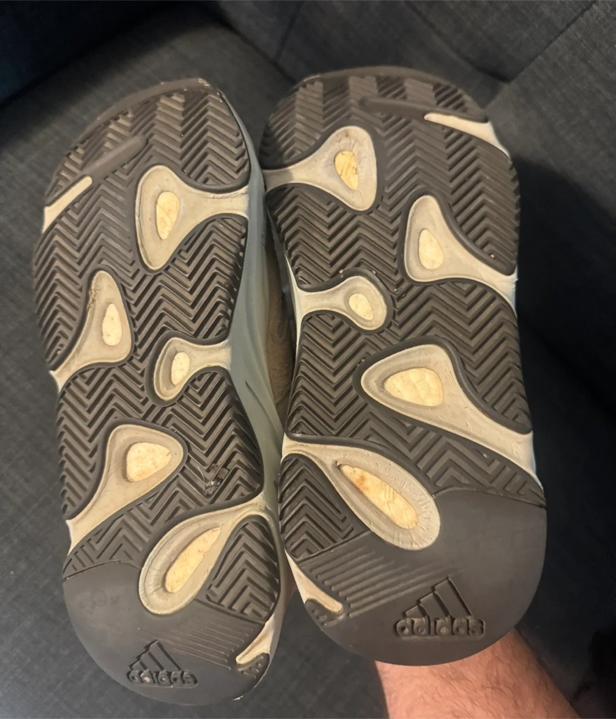 Adidas Yeezy Boost 700 Size 7 image indicator(4)