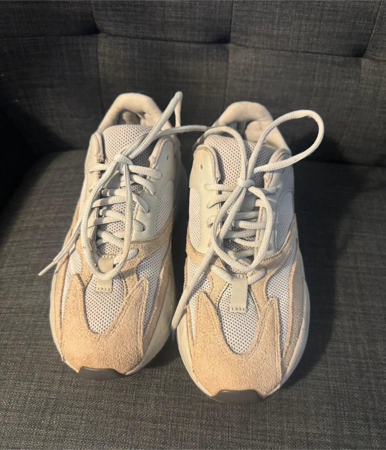 Adidas Yeezy Boost 700 Size 7 image indicator(2)