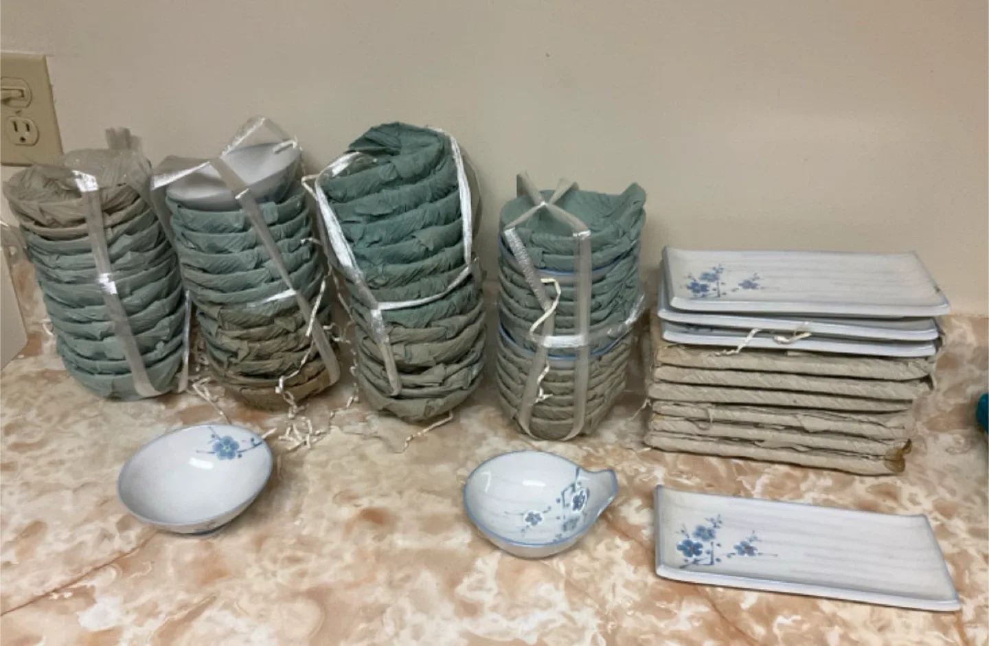Brand New Japanese Style Ceramic Dishware 🥕 thumbnail