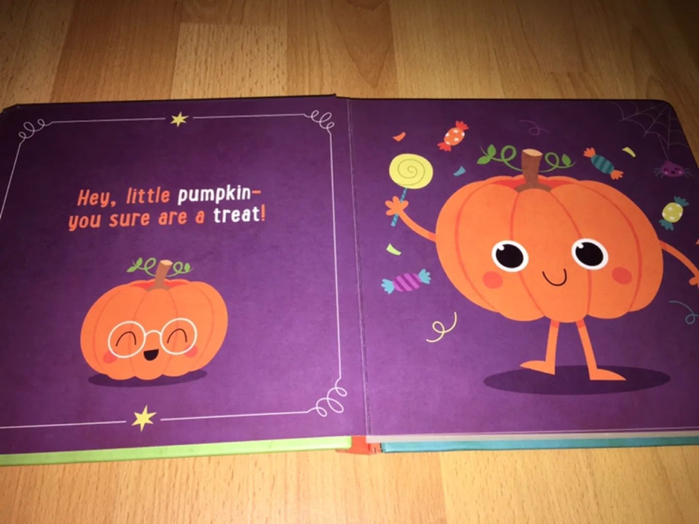 Little Pumpkin Halloween Board Book image indicator(2)