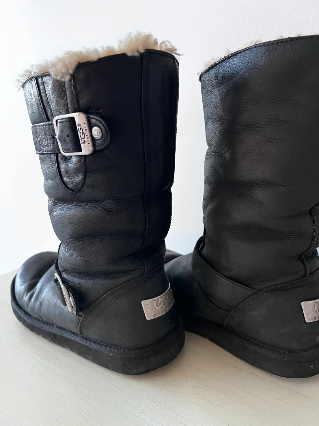 UGG Kensington Black Leather Boots - Women's US 6 - photo 5