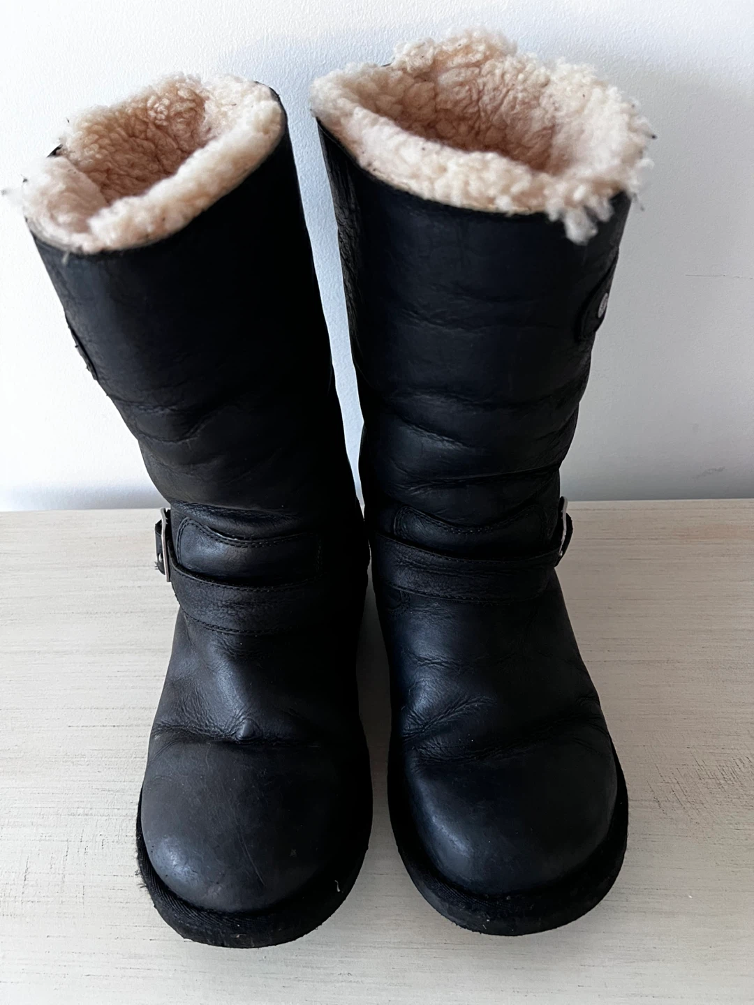 UGG Kensington Black Leather Boots - Women's US 6 - photo 2