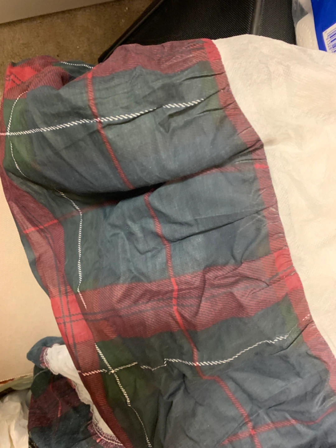 Brand new bed skirt queen size - photo 3