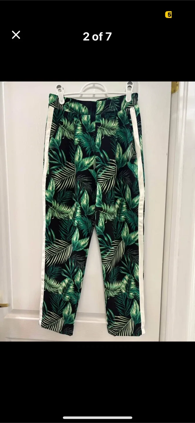 Urban Heritage Palm Print Pants - Size M thumbnail