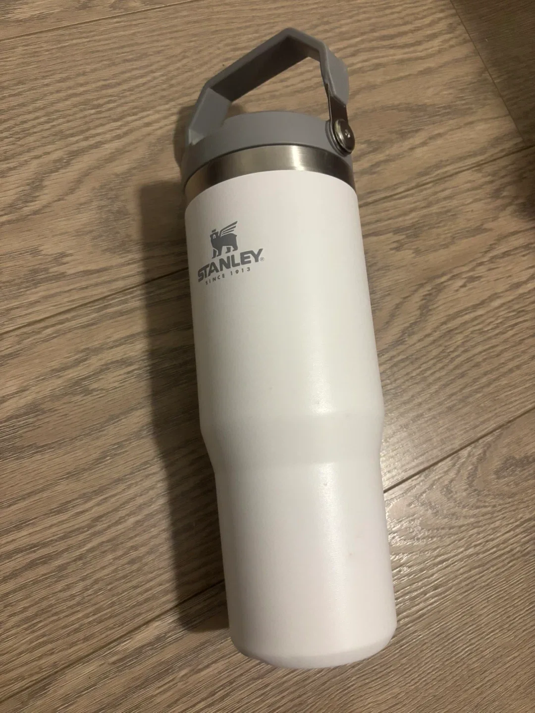 Stanley IceFlow 30oz Tumbler - White thumbnail