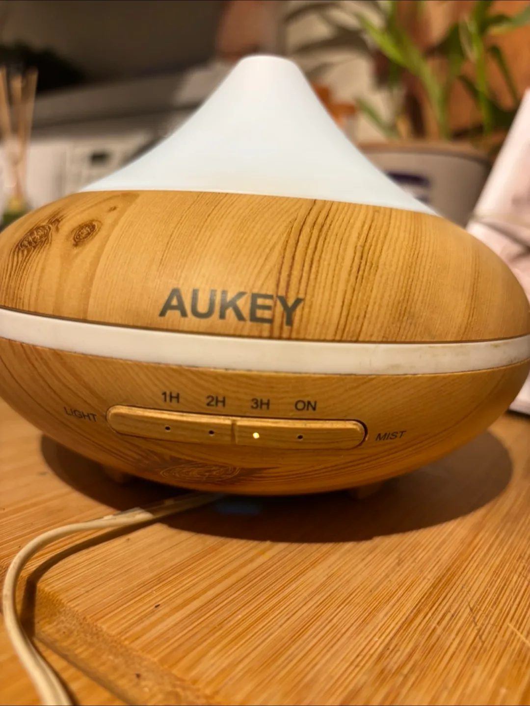 Wood Grain Aromatherapy Diffuser image indicator(2)