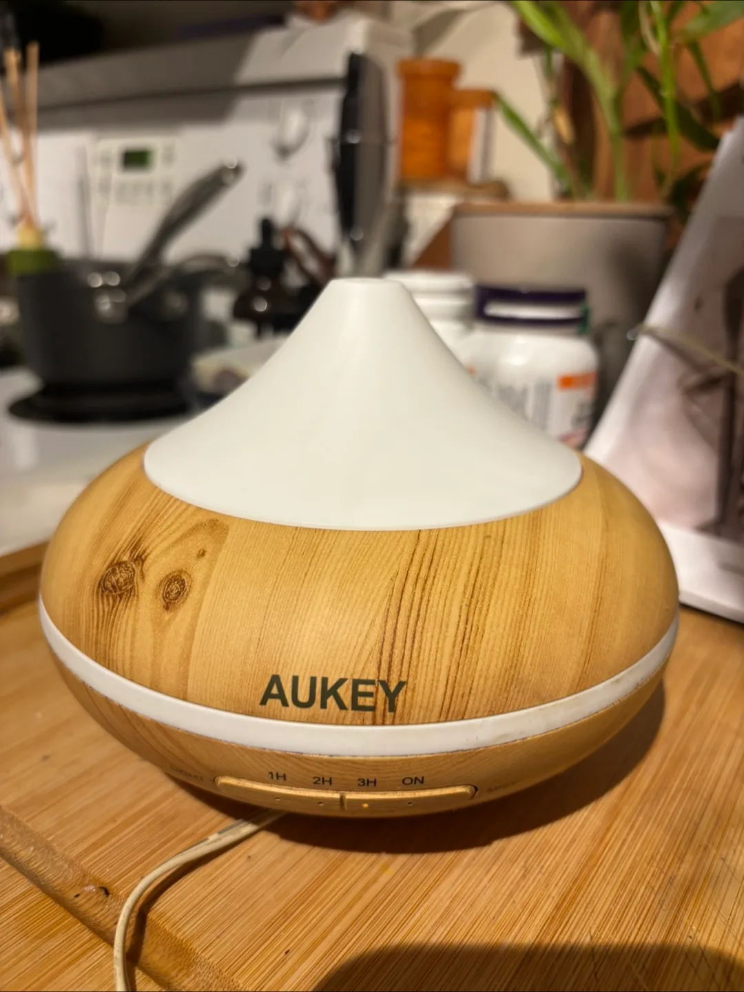 Wood Grain Aromatherapy Diffuser thumbnail
