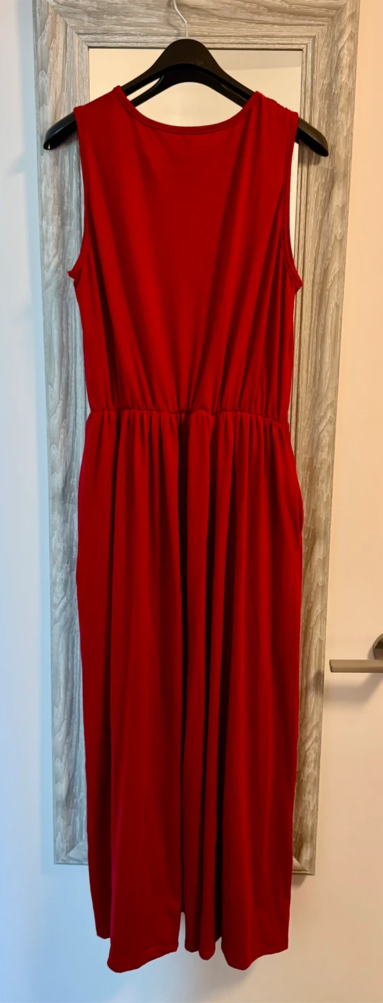 Blush & Bay Toronto Red Sleeveless Dress with Pockets - photo 3