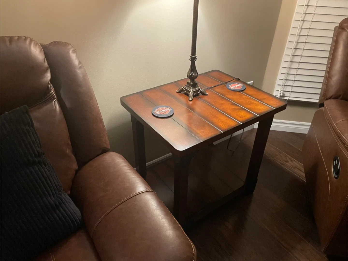 Wooden Coffee Table and End Tables image indicator(4)