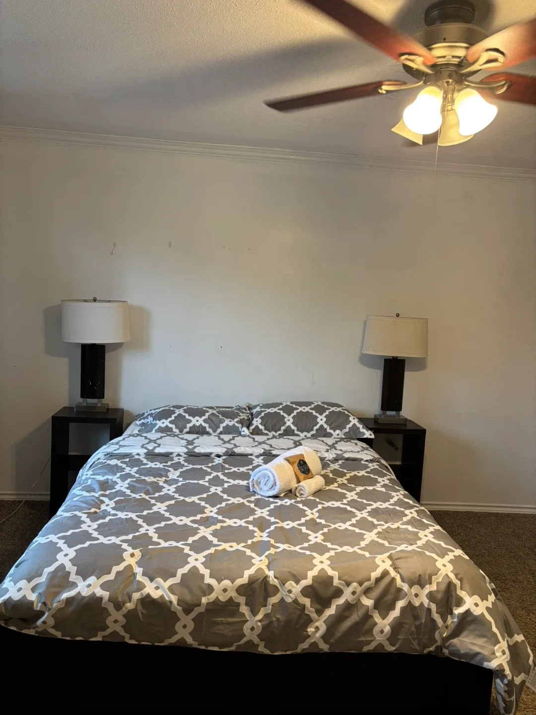 For backpackers Master bedroom $60/day image indicator(2)