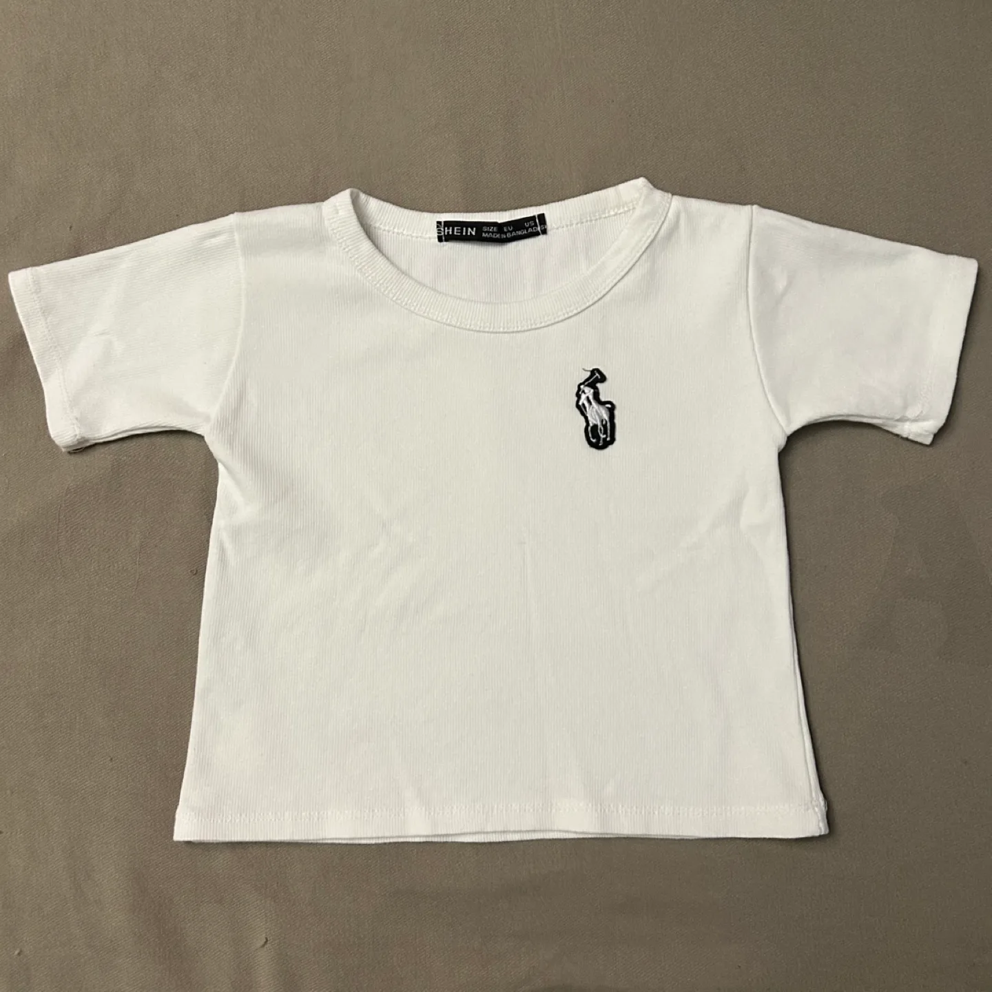 Shein cropped T-Shirts - Black & White image indicator(2)