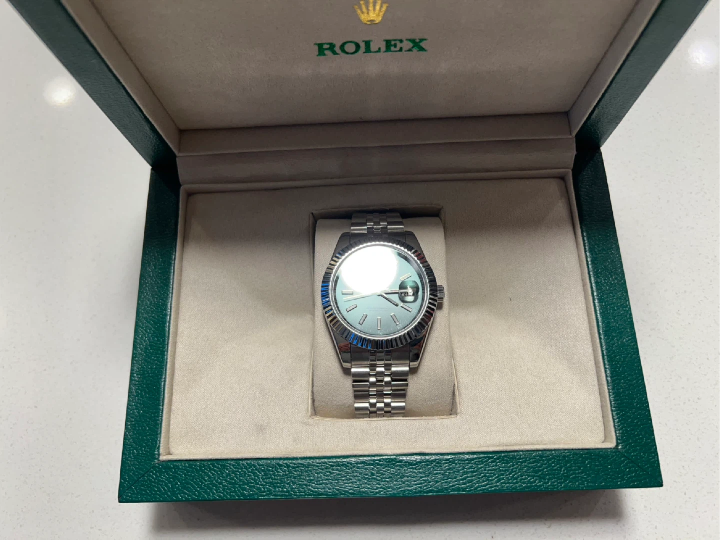 Silver watch green bezel - photo 2