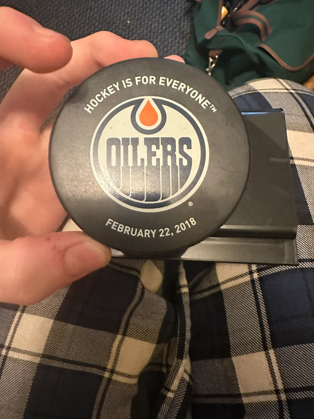 Sign Connor McDavid puck 2018 - photo 3