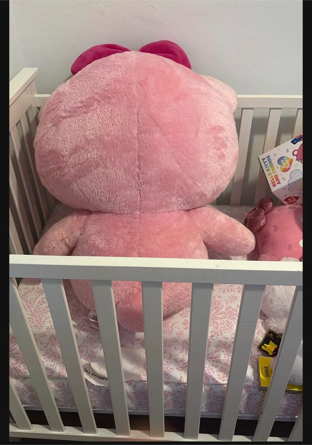 Extremely rare hello kitty jumbo plush image indicator(2)