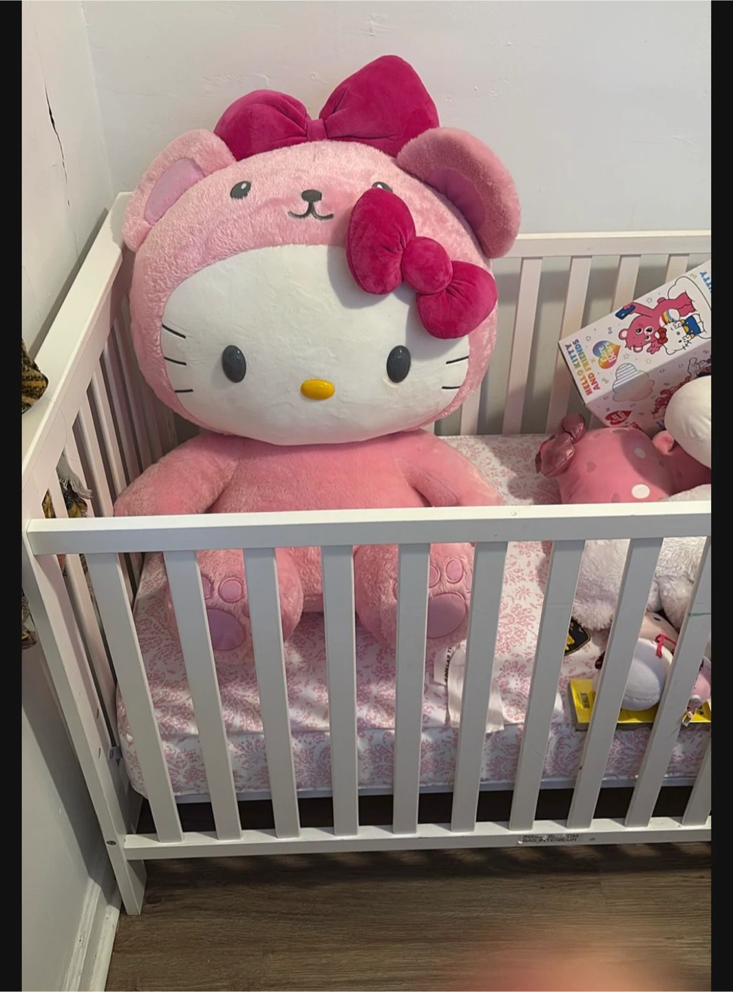 Extremely rare hello kitty jumbo plush