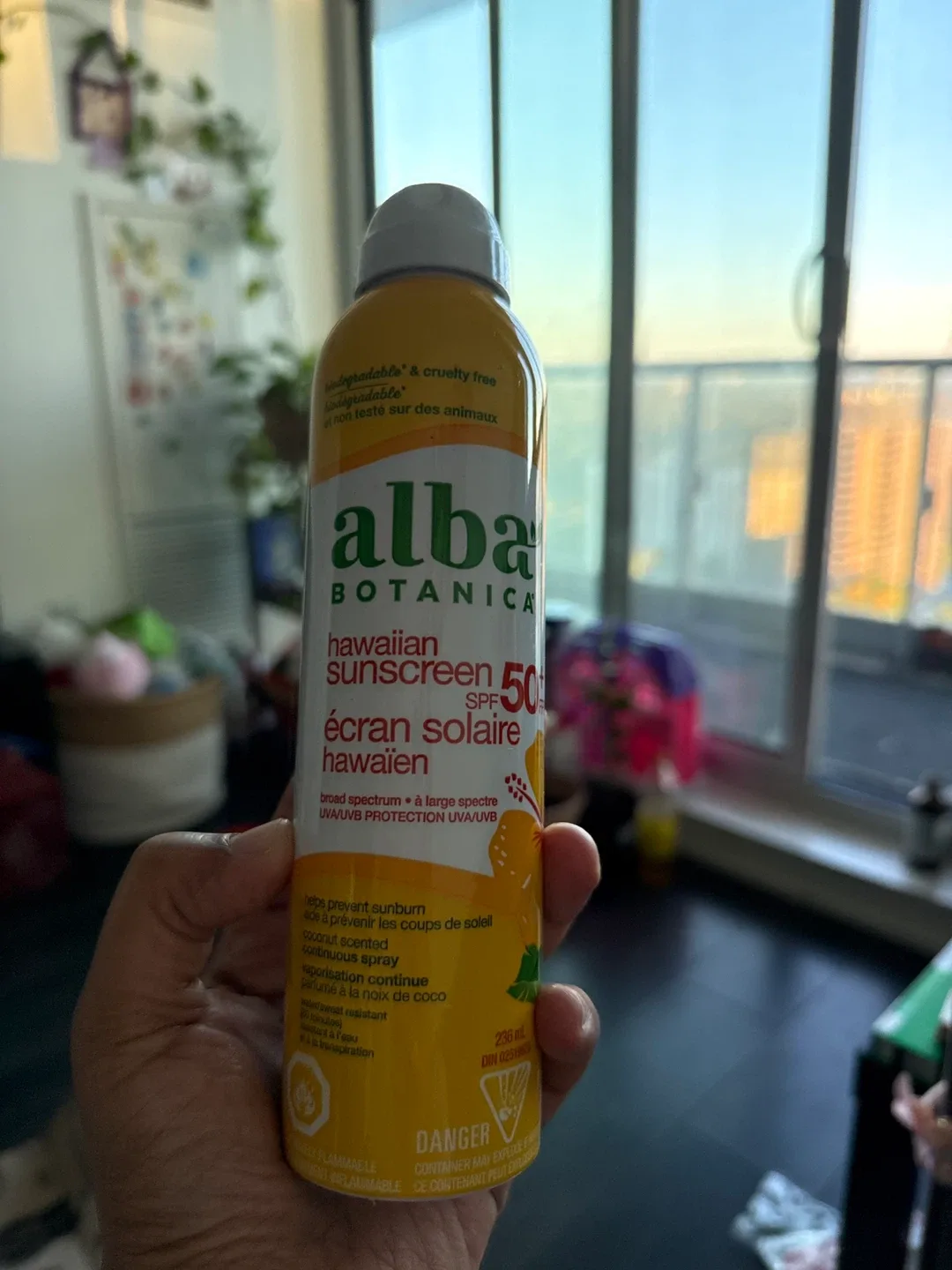 Alba Botanica Hawaiian Sunscreen spray SPF 50 thumbnail